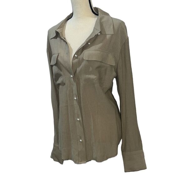 FTF Open Front Pocket Button Down Blouse - Picture 5 of 16